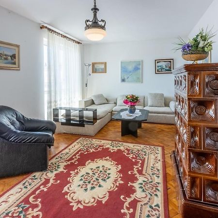 Apartment Mira "Pet Friendly" Crikvenica Exterior photo