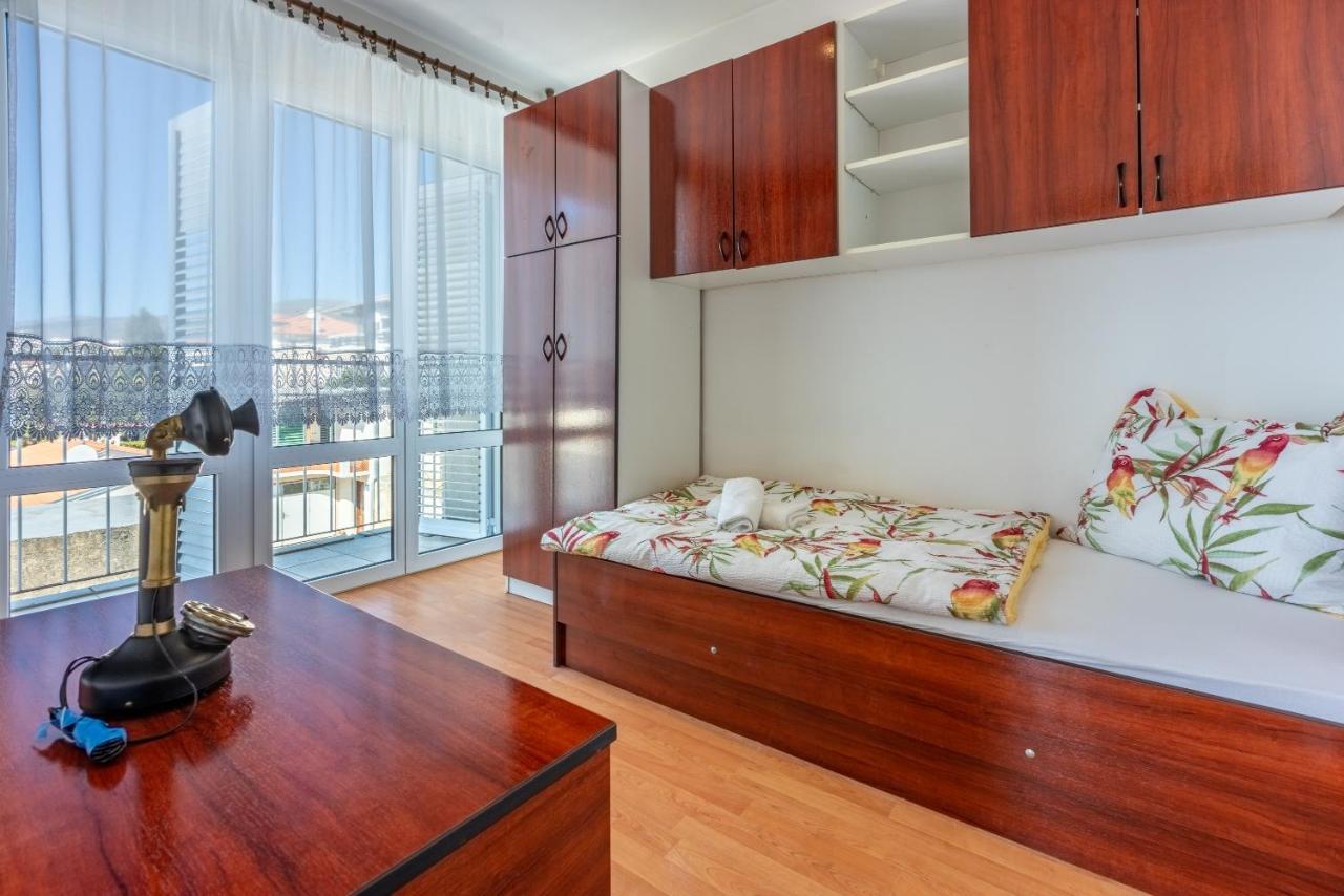 Apartment Mira "Pet Friendly" Crikvenica Exterior photo